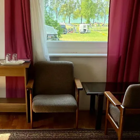 Hotel Sirály *