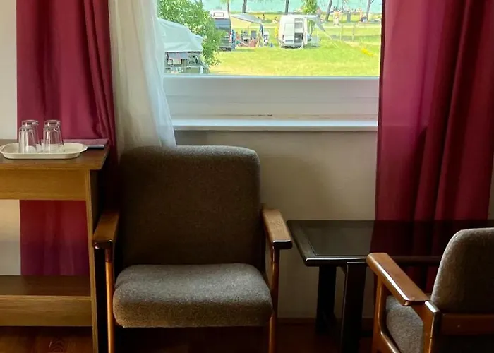 Hotel Sirály *